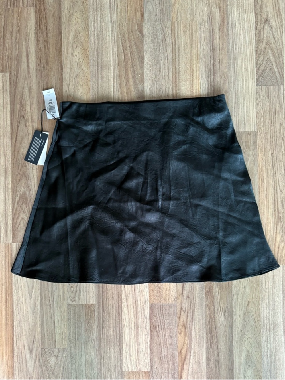 Aritzia Babaton Black Mini Satin Skirt size 10